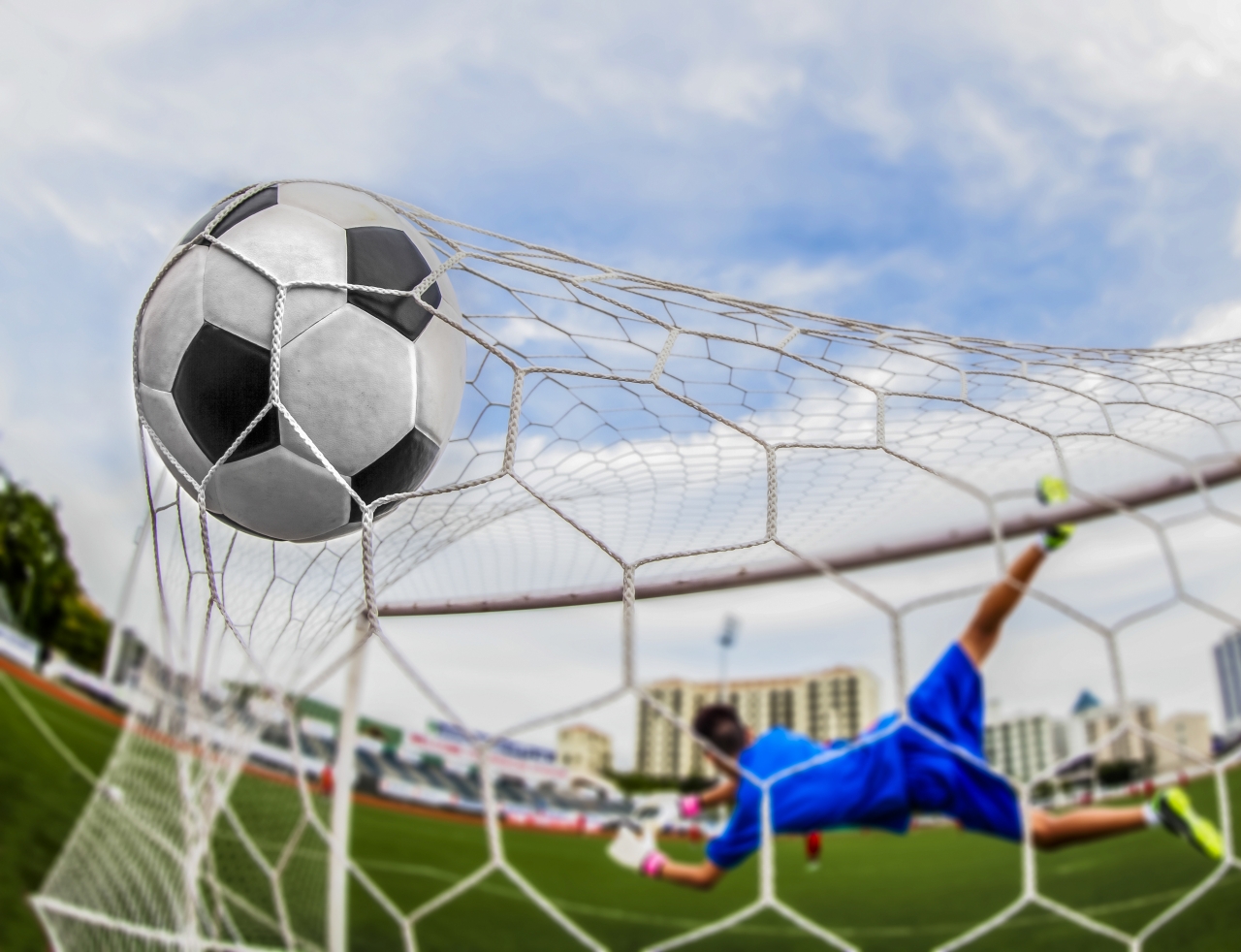 WK voetbal 2022: wie wint de strijd om de kijkers?